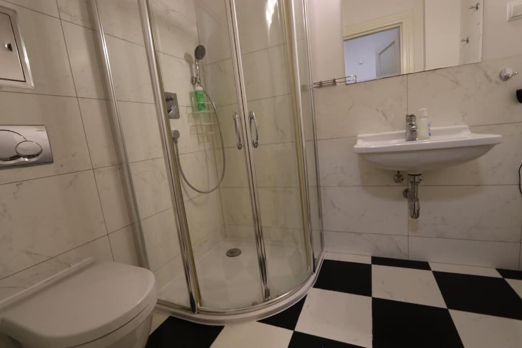 Fantastic Waw - Kp22 Room C ワルシャワ エクステリア 写真